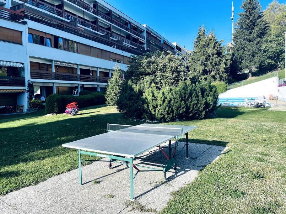 2 Pieces * Crans-Montana